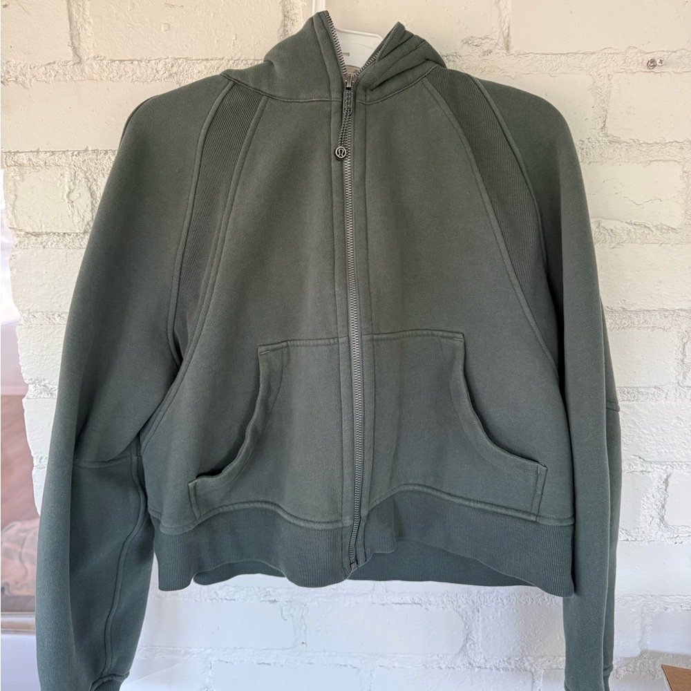 Scuba Oversized Full-Zip Hoodie - green color 
Size M/L